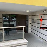 Niko\'S Deluxe Apartment