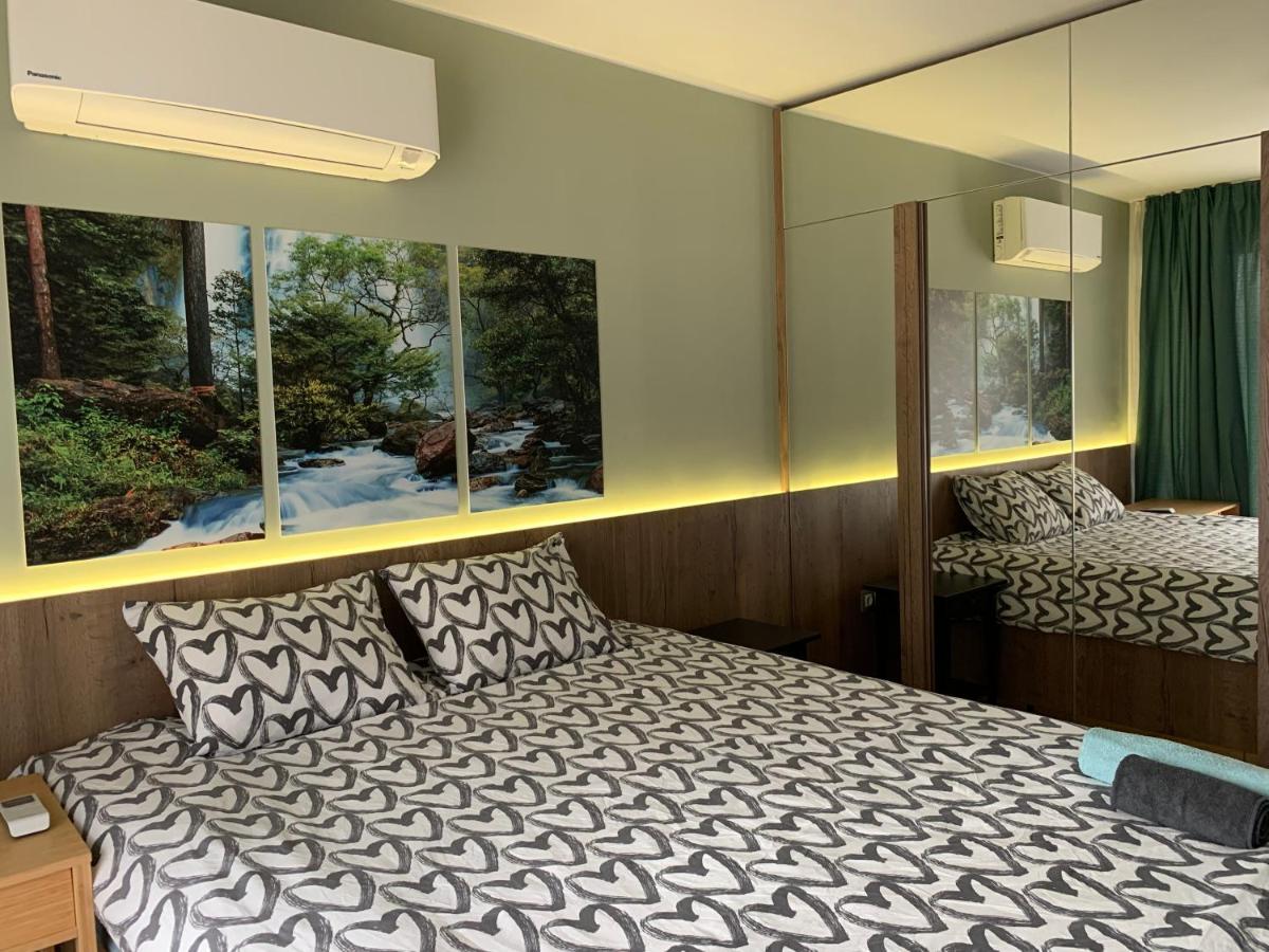 Niko's Deluxe Apartemen *
