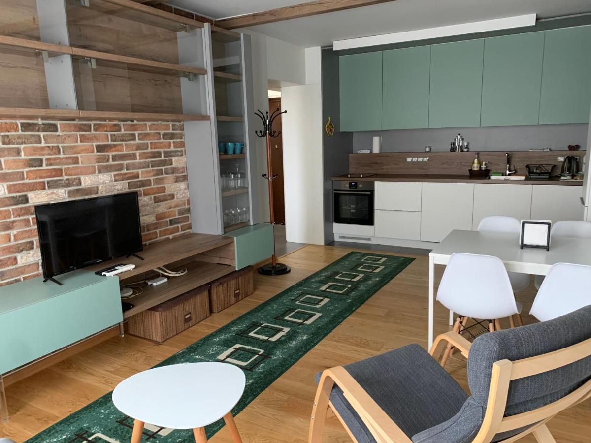 Apartemen Niko's Deluxe Sofia